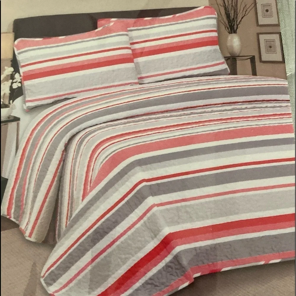 Hotel at home 3pc Quilt set Queen Stripes shades of orange